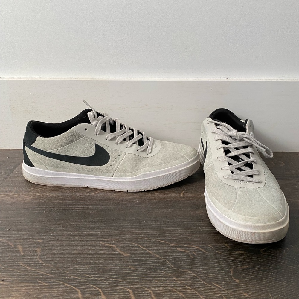 Nike Bruin Hyperfeel Shoes Size 10 Light Gray